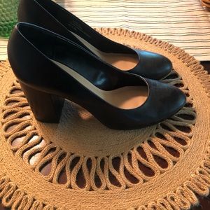 Bella Vita Chunky Heel Pumps